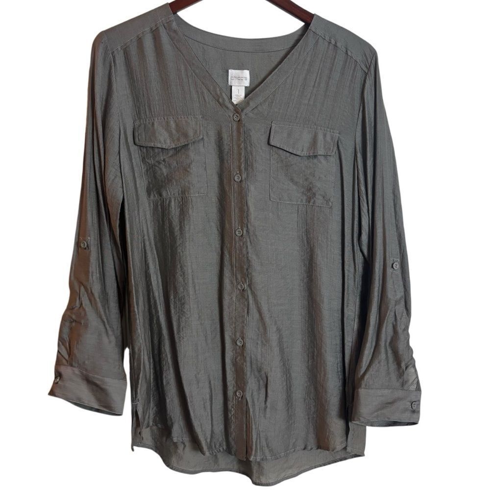 Chico's Fatigue Green Button Up V Neck Blouse Top Shirt Size Medium 8 NEW